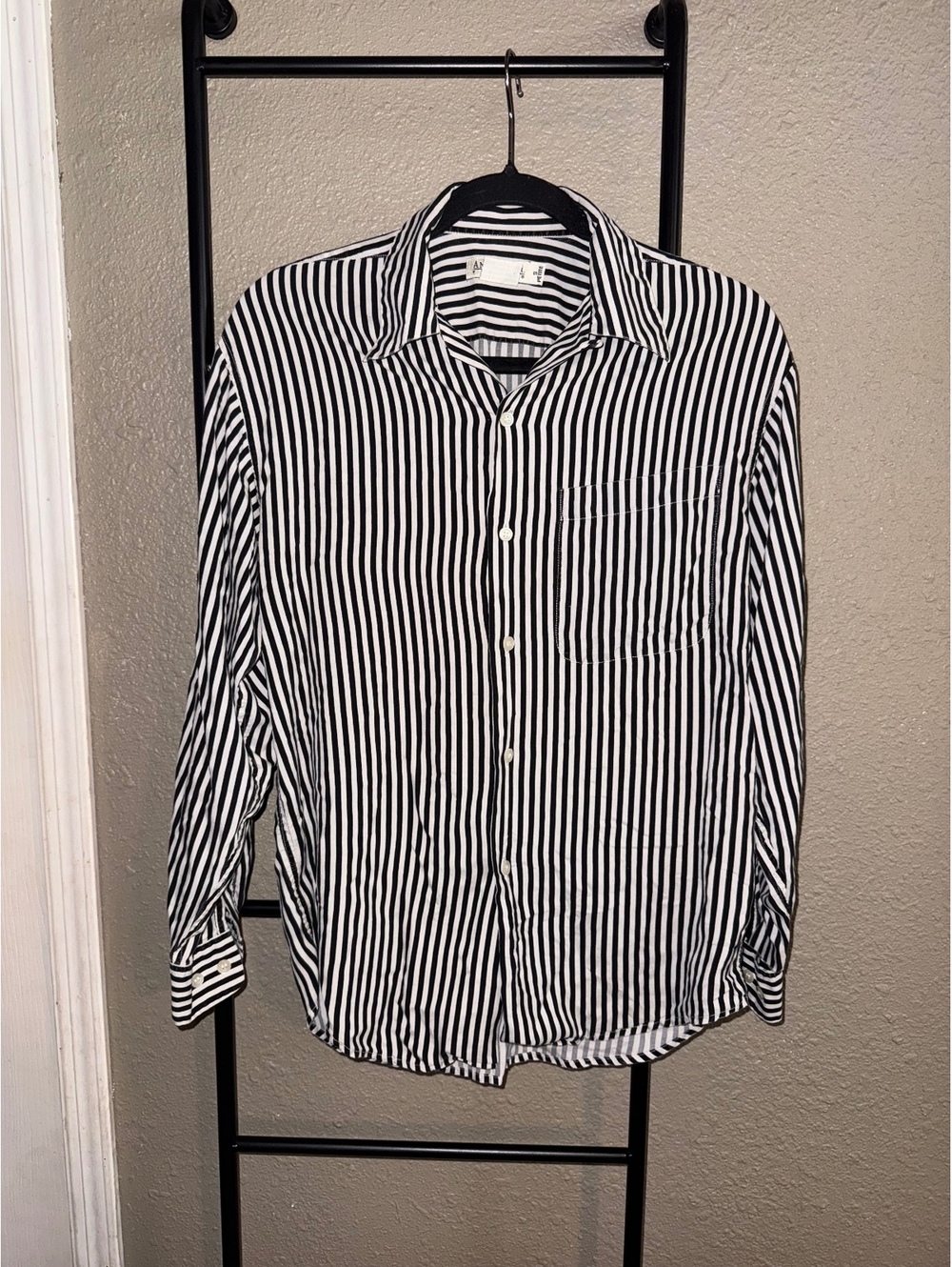 Vintage Ann Taylor Petites Black White Striped 100% Silk Button-Down Shirt Small